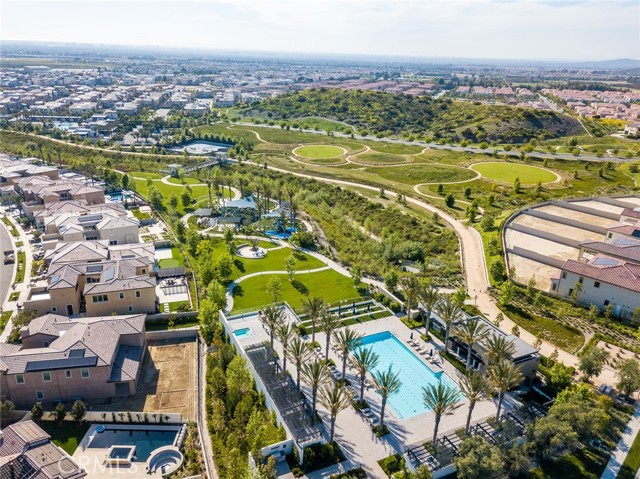 61 Hartman, Irvine CA: https://media.crmls.org/medias/822d0feb-4da7-471d-b706-872f11d91a83.jpg