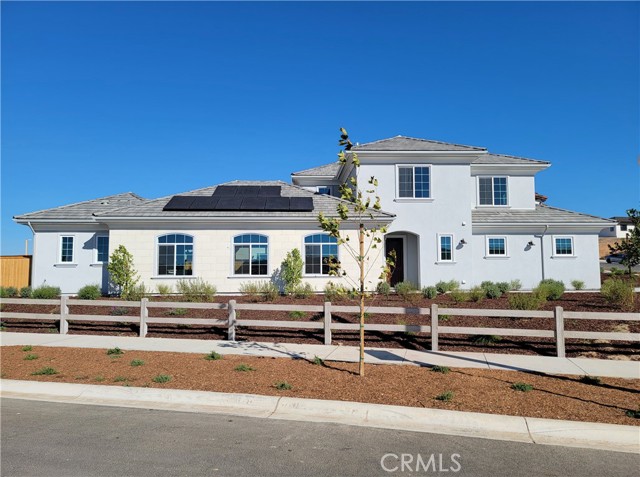 Detail Gallery Image 2 of 22 For 701 Manor Ln, Paso Robles,  CA 93446 - 4 Beds | 3 Baths