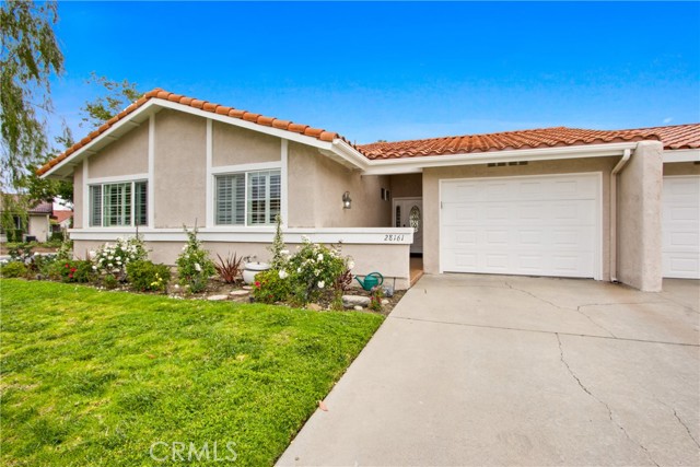 28161 Via Chabas, Mission Viejo CA: https://media.crmls.org/medias/822e871b-ea62-4c93-a5a8-b9862bdb08b7.jpg