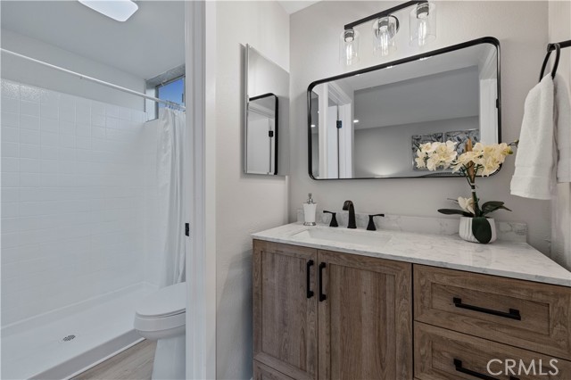 Detail Gallery Image 20 of 49 For 18838 Cabral, Canyon Country,  CA 91351 - 4 Beds | 3 Baths