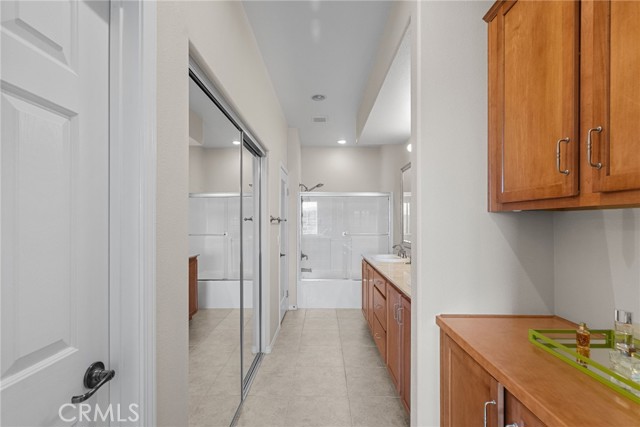 Detail Gallery Image 20 of 36 For 23860 Brescia Dr, Valencia,  CA 91354 - 4 Beds | 3 Baths