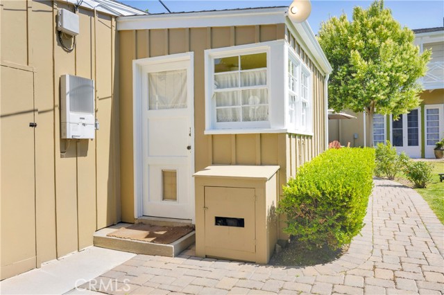 929 E Marshall Place, Long Beach CA: https://media.crmls.org/medias/822efa8e-75a8-4510-959f-be2fb1bc23a6.jpg