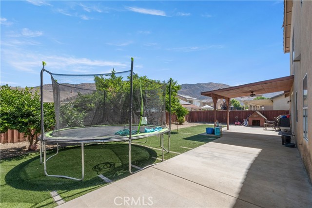 945 Newport Drive, San Jacinto CA: https://media.crmls.org/medias/82300d75-f720-4aac-9638-f71cb1b1a093.jpg