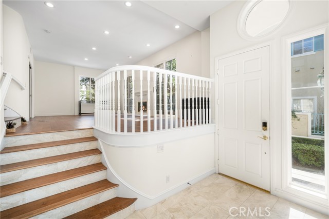 81 Chandon, Newport Coast CA: https://media.crmls.org/medias/82312428-115d-40ad-80e8-96f1c0d11332.jpg