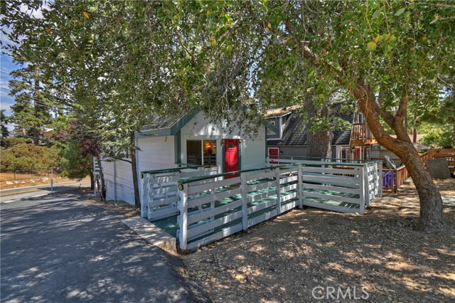 Detail Gallery Image 37 of 49 For 27026 Overlook Ln, Lake Arrowhead,  CA 92352 - 2 Beds | 1/1 Baths