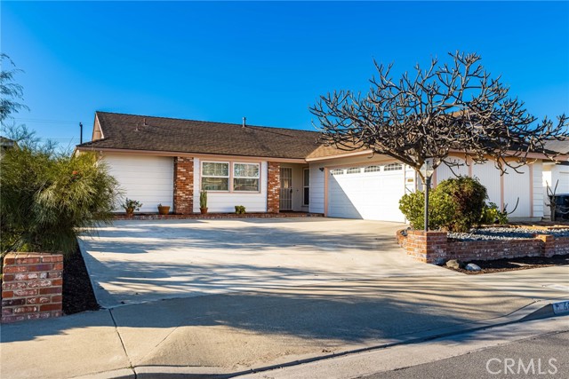 6062 Thor Dr, Huntington Beach, CA 92647