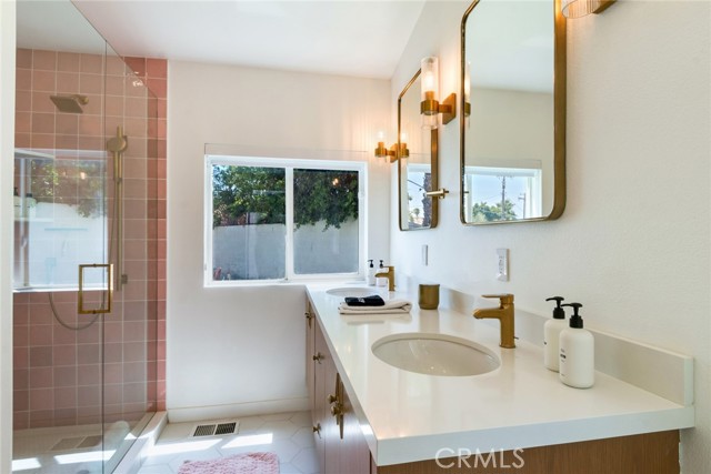 Detail Gallery Image 13 of 26 For 2723 N Junipero, Palm Springs,  CA 92262 - 3 Beds | 2 Baths