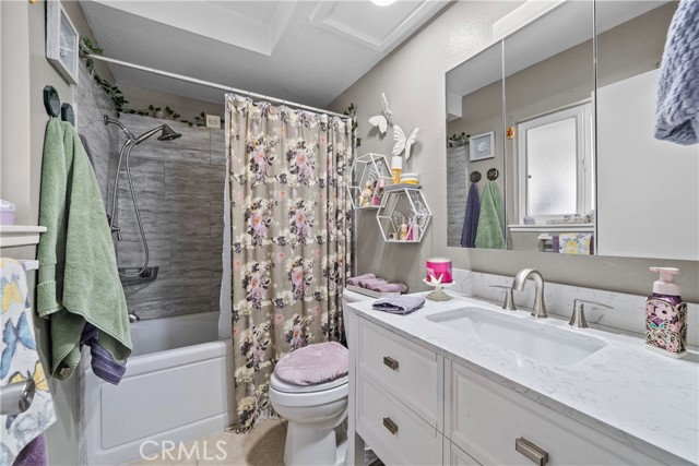 3052 E Avenue S4, Palmdale CA: https://media.crmls.org/medias/82338461-f449-4ae8-a126-fd9146d2ec13.jpg