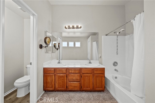 6327 W Avenue J5, Lancaster CA: https://media.crmls.org/medias/82347b37-ebdc-456e-9a45-1729d1833811.jpg