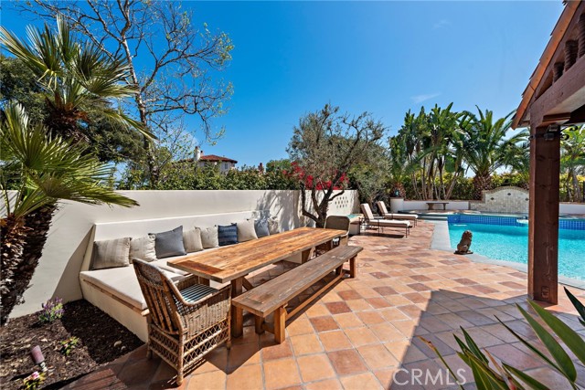 1 Overlook Drive, Ladera Ranch CA: https://media.crmls.org/medias/8235f0b6-1b30-46ee-88c5-0309b6e88472.jpg