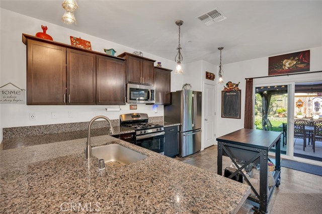 Detail Gallery Image 16 of 53 For 1421 Shoreside Dr, Madera,  CA 93637 - 3 Beds | 2 Baths