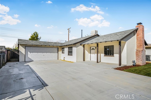 Detail Gallery Image 1 of 19 For 44327 Sundell Ave, Lancaster,  CA 93536 - 3 Beds | 2 Baths