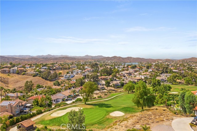 30571 Longhorn Drive, Canyon Lake CA: https://media.crmls.org/medias/823681bc-86a6-4ce4-9507-ab5b3b1e7ad3.jpg
