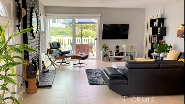 Detail Gallery Image 5 of 12 For 343 Camino San Clemente, San Clemente,  CA 92672 - 2 Beds | 2 Baths