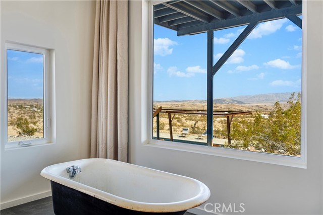 62176 Highland View Drive, Joshua Tree CA: https://media.crmls.org/medias/8236983c-eaec-4eac-ae90-1ad69f3b02b6.jpg