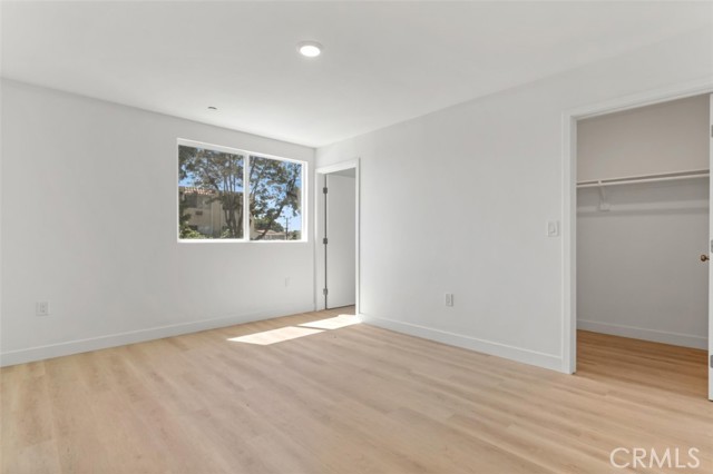 Detail Gallery Image 13 of 45 For 703 W 80th St, Los Angeles,  CA 90044 - 4 Beds | 4 Baths