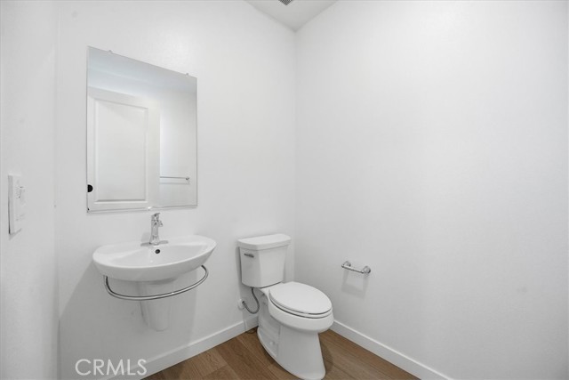 Detail Gallery Image 12 of 33 For 2378 Channel Drive #105,  Ventura,  CA 93003 - 4 Beds | 2/1 Baths