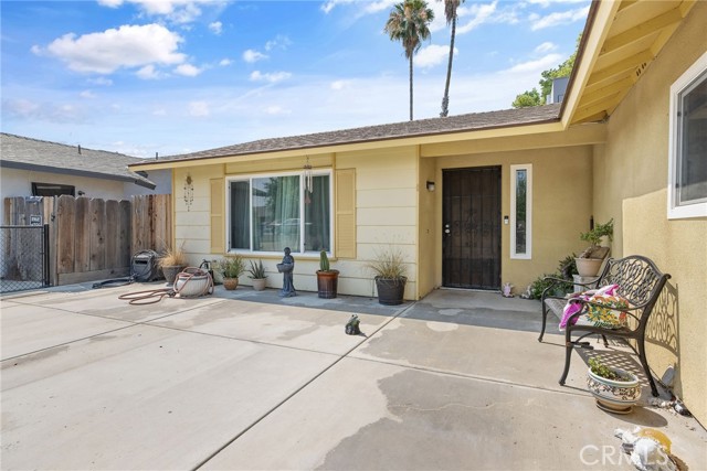 Detail Gallery Image 4 of 33 For 1911 W Vine St, Visalia,  CA 93277 - 3 Beds | 2 Baths