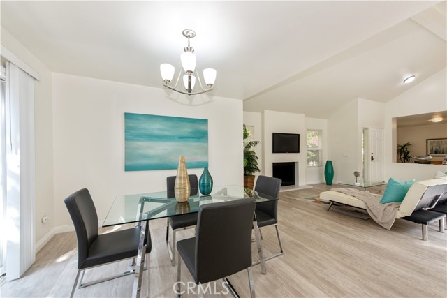 10 Windsong, Irvine CA: https://media.crmls.org/medias/82384f84-3c27-4df4-8e40-52fed2f340fd.jpg