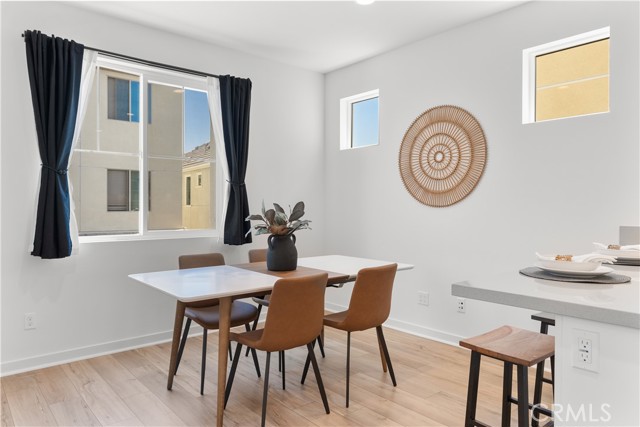 241 Goldfinch, Rancho Mission Viejo CA: https://media.crmls.org/medias/82387240-a038-4665-ab50-c6ef7ea6eee0.jpg