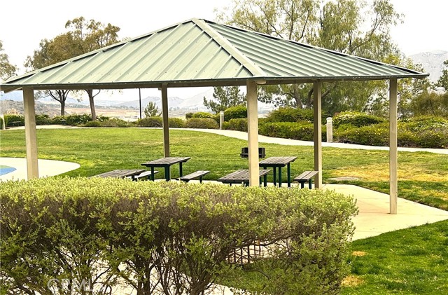 3812 Ash Street, Lake Elsinore CA: https://media.crmls.org/medias/823903b8-0514-407a-8dd8-410c03a983a7.jpg
