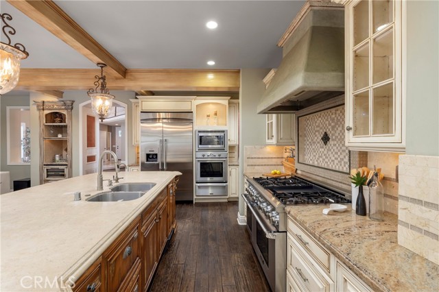 6403 Royal Grove Drive, Huntington Beach CA: https://media.crmls.org/medias/82394d6b-00c5-4002-9e2d-c073d21075bb.jpg