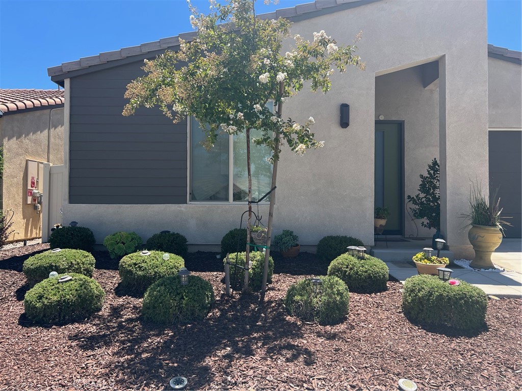 1611 Trailview Drive