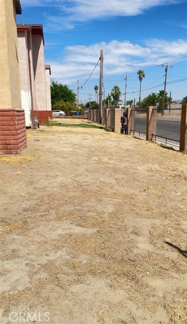 707 Sterling Road, Bakersfield CA: https://media.crmls.org/medias/8239678a-ff42-4290-92ae-fbe3ef833299.jpg