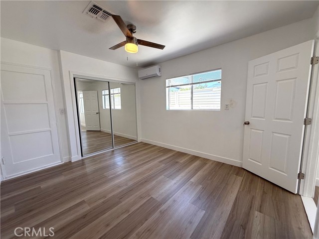 Detail Gallery Image 14 of 16 For 7062 Calvin Ave, Reseda,  CA 91335 - 4 Beds | 2 Baths