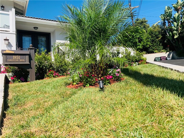 Detail Gallery Image 3 of 45 For 1851 Tamerlane, Glendale,  CA 91208 - 3 Beds | 3 Baths