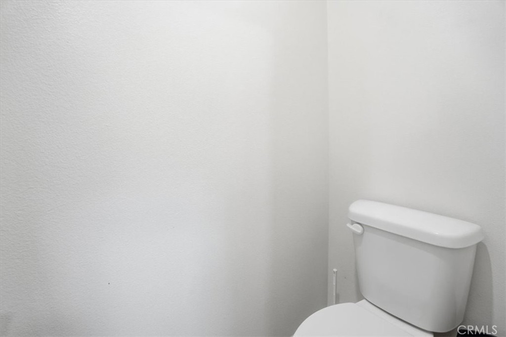 https://media.crmls.org/medias/823a80c7-8fab-4ca6-98f7-353e8c800b97.jpg?preset=X-Large
