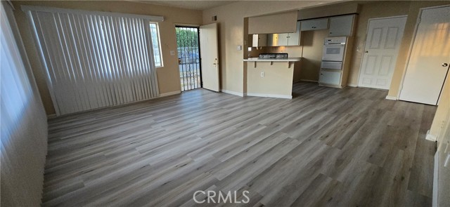 Detail Gallery Image 2 of 20 For 3856 W 113th #1,  Inglewood,  CA 90303 - 3 Beds | 2/1 Baths