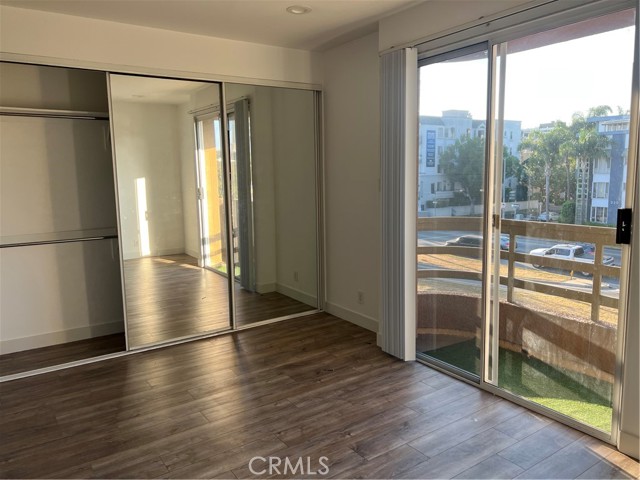 Detail Gallery Image 14 of 25 For 8614 Burton Way #204,  Los Angeles,  CA 90048 - 2 Beds | 2 Baths
