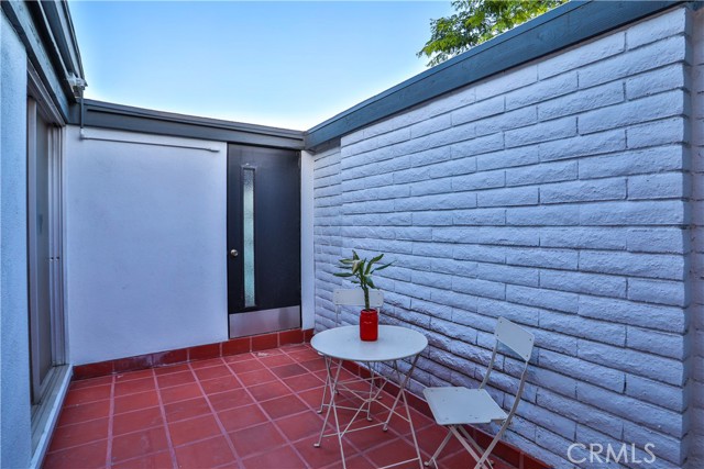 315 Teasdale Drive, Claremont CA: https://media.crmls.org/medias/823bfe81-4a45-490e-8ad0-7e180e737c07.jpg