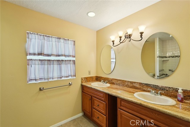 Detail Gallery Image 25 of 35 For 16055 Saint Timothy Rd, Apple Valley,  CA 92307 - 3 Beds | 3 Baths