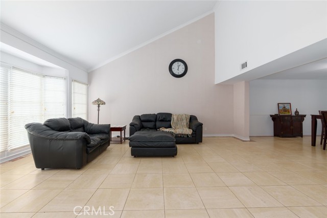 40 Club View Lane, Rolling Hills Estates, California 90274, 5 Bedrooms Bedrooms, ,3 BathroomsBathrooms,Residential,Sold,Club View,PW22062532