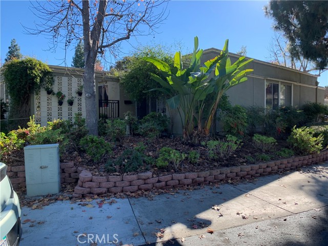 MLS# OC23018932