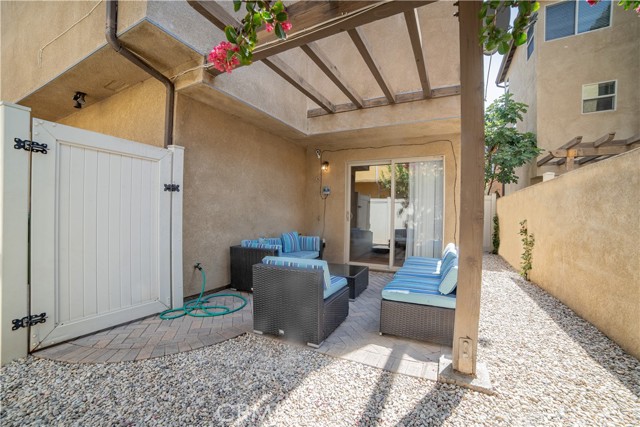 Detail Gallery Image 27 of 27 For 14554 Kittridge St, Van Nuys,  CA 91405 - 3 Beds | 3 Baths