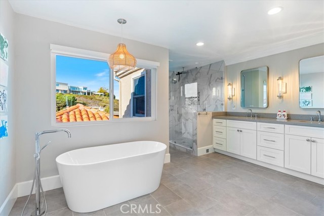 507 Via Florida, San Clemente CA: https://media.crmls.org/medias/823cff4d-2eb4-48ff-92c5-1b95fc45d26e.jpg