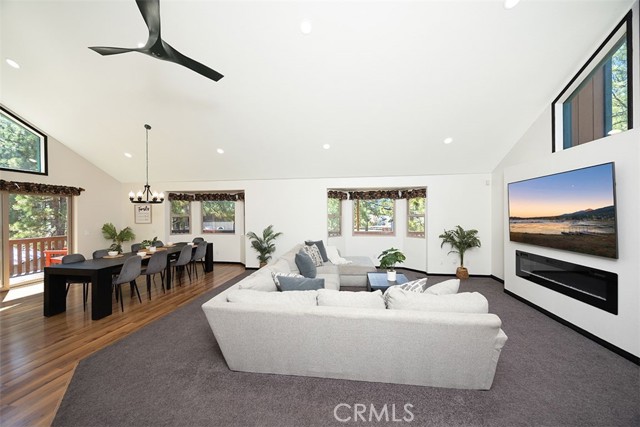 39607 Forest Road, Big Bear Lake CA: https://media.crmls.org/medias/823d8c56-6da6-4c50-b52c-d5b259855a89.jpg