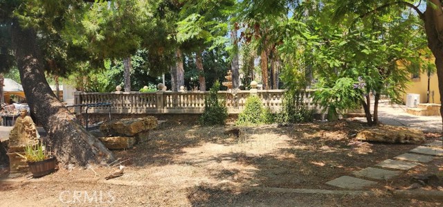 Detail Gallery Image 21 of 44 For 13573 Gladstone Ave, Sylmar,  CA 91342 - 3 Beds | 2/1 Baths