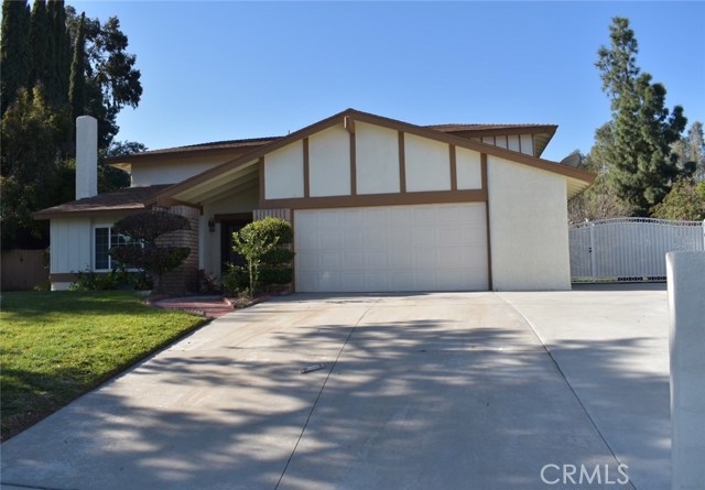 6153 Bluffwood Dr, Riverside, CA 92506