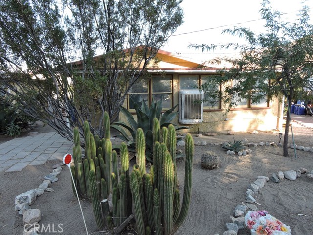Detail Gallery Image 2 of 46 For 10091 Fobes Rd, Morongo Valley,  CA 92256 - 2 Beds | 2 Baths