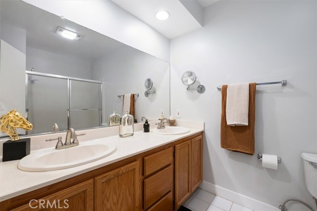 Detail Gallery Image 13 of 19 For 4487 Colbath #101,  Sherman Oaks,  CA 91423 - 1 Beds | 1 Baths