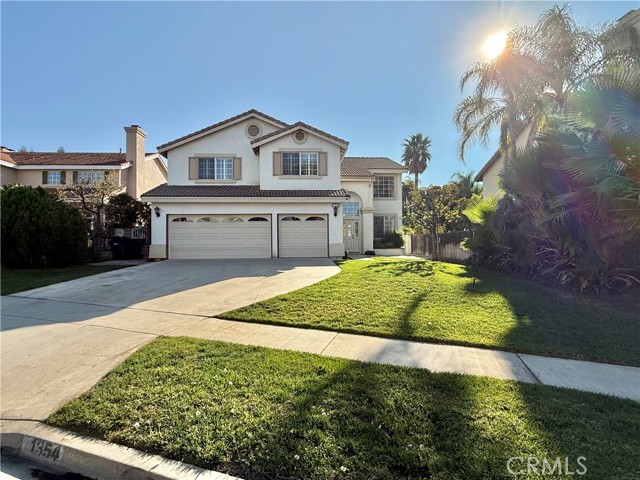 Detail Gallery Image 1 of 25 For 1354 Williamsburg Ln, Corona,  CA 92882 - 4 Beds | 3 Baths