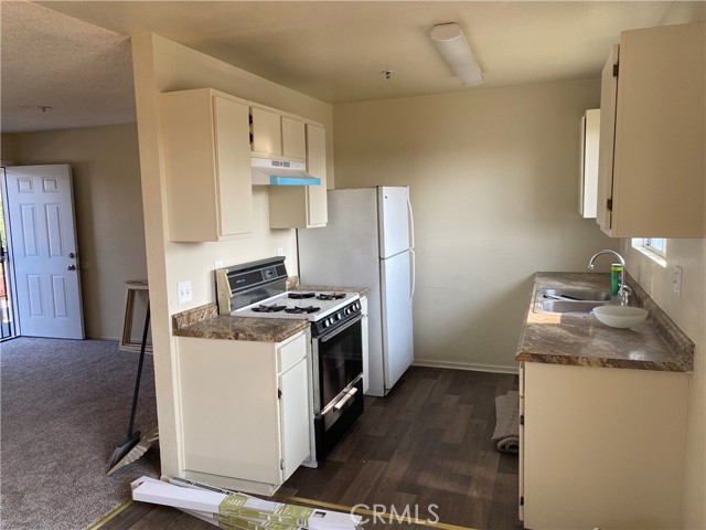 Detail Gallery Image 5 of 7 For 149 Julia, San Bernardino,  CA 92408 - 1 Beds | 1 Baths