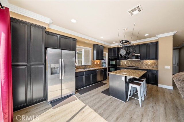 35579 Denver Circle, Winchester CA: https://media.crmls.org/medias/8241e4d8-c674-4ecf-9af9-7b218e286faa.jpg