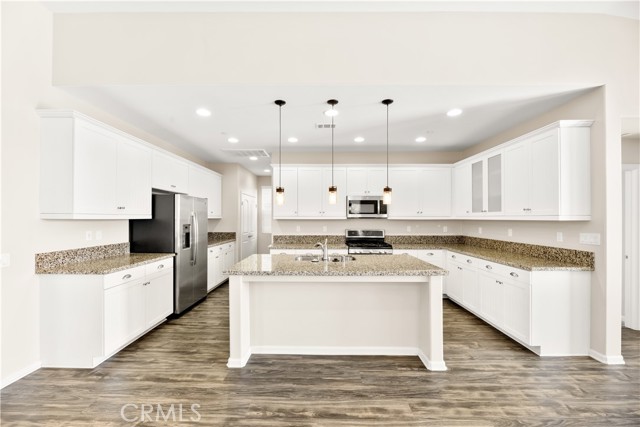 36432 Chervil Court, Lake Elsinore CA: https://media.crmls.org/medias/8241fd87-2d9c-41fa-9cdd-05fb36d89de5.jpg