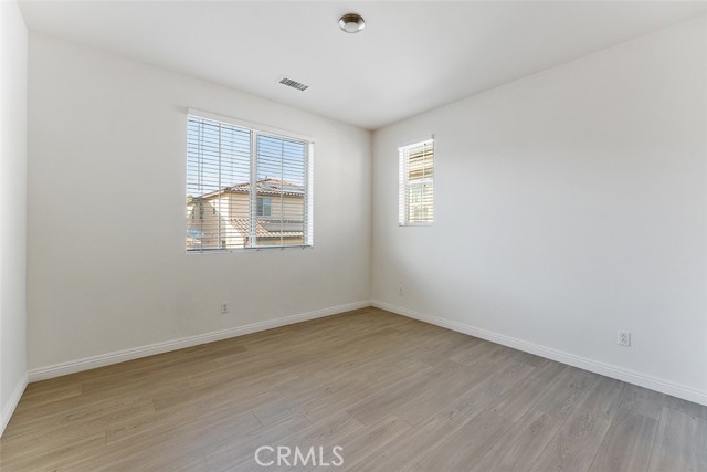3131 E Rutherford Dr, Ontario CA: https://media.crmls.org/medias/82424bb5-be7e-4a83-9dcb-53645f277f84.jpg