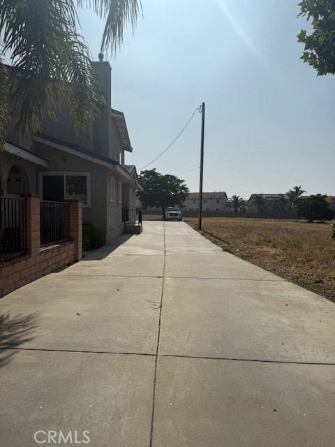 6953 Sierra Avenue, Fontana CA: https://media.crmls.org/medias/8244255c-9b9d-4a90-ae8f-2eb07a7cfe55.jpg